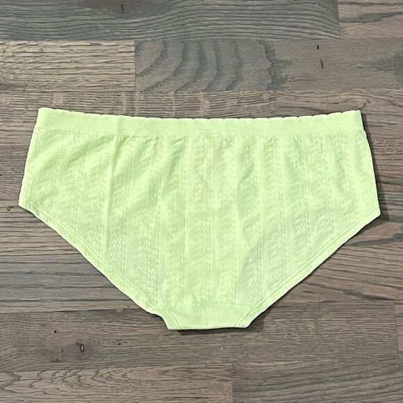 Victorias Secret Seamless Supersoft Smooth Hiphugger Hipster Panty lime - Picture 2 of 3